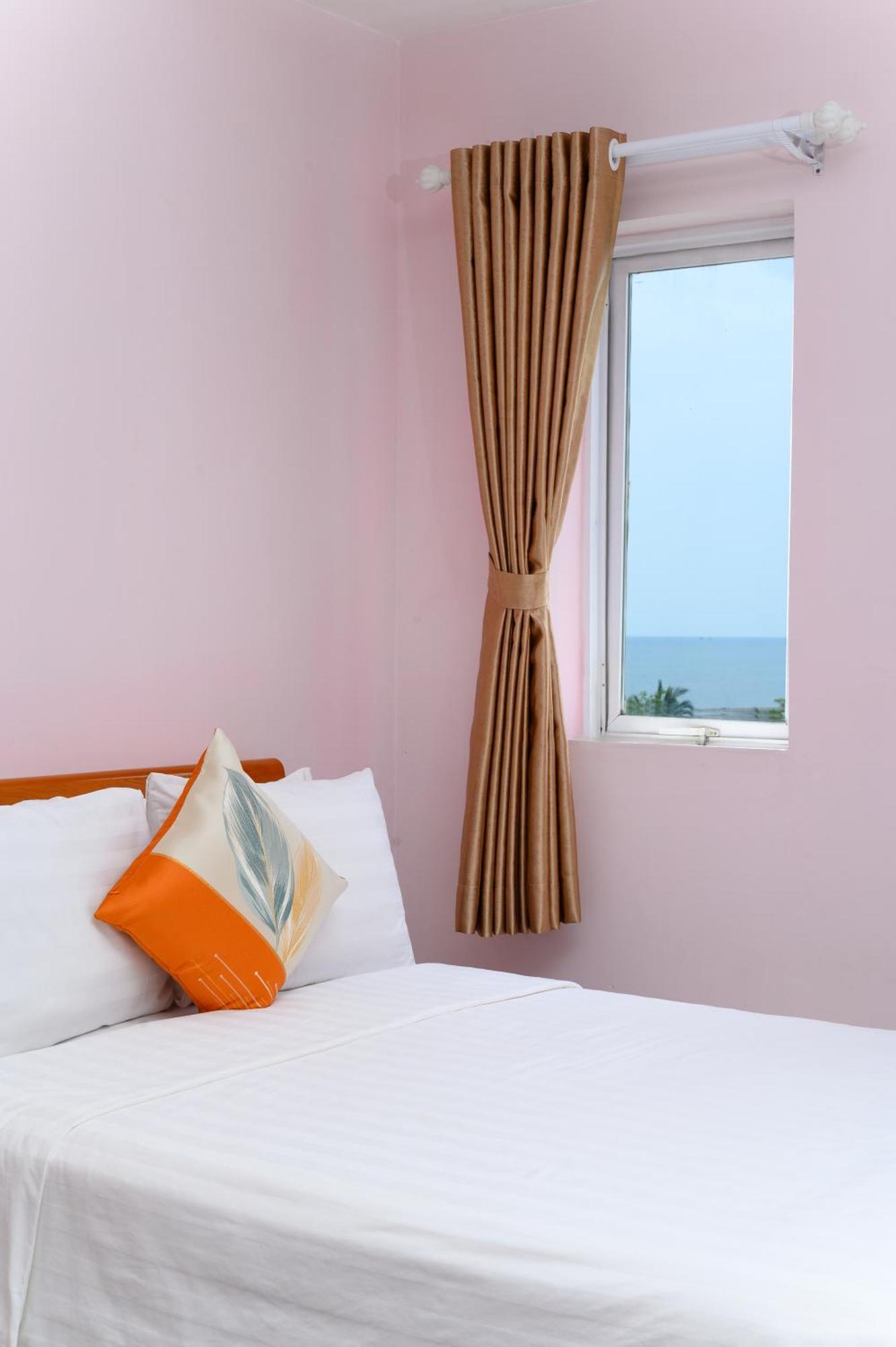 Luxy Park Hotel - Phu Quoc Centre Екстериор снимка