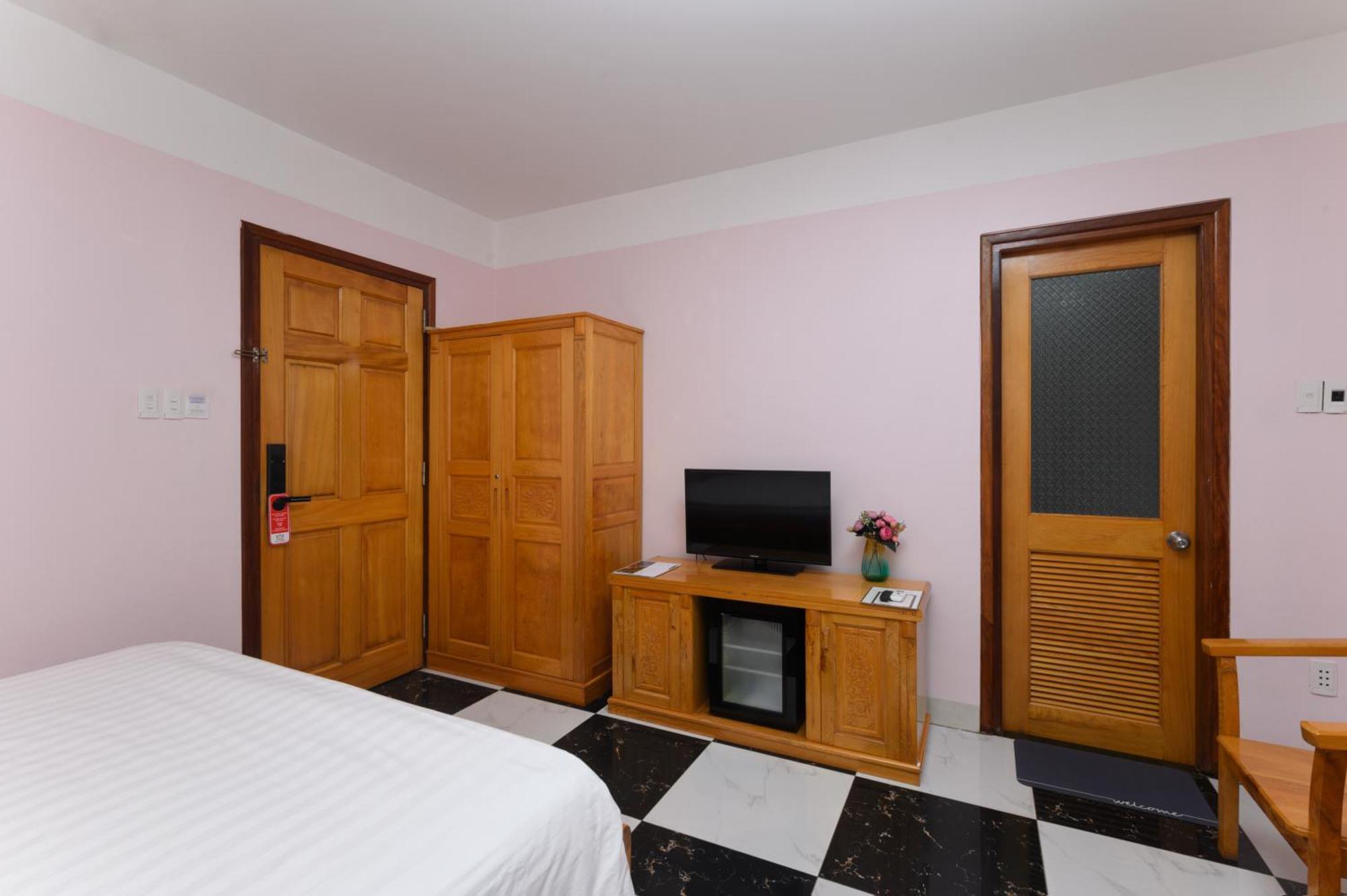 Luxy Park Hotel - Phu Quoc Centre Екстериор снимка